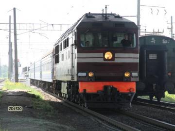 ТЭП70-0127, поезд 