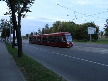 Современный вагон БКМ-843 в Минске, Республика Беларусь,   лето 2016 г. 