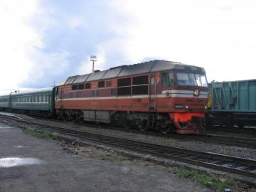 ТЭП70-0041 с поездом 
