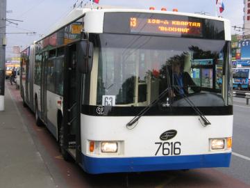 ВМЗ-62151. Сочлененный троллейбус, выпускавшийся Вологодским механическим заводом с 2006 по 2012 г. Москва, Рязанский проспект, 2009 г.